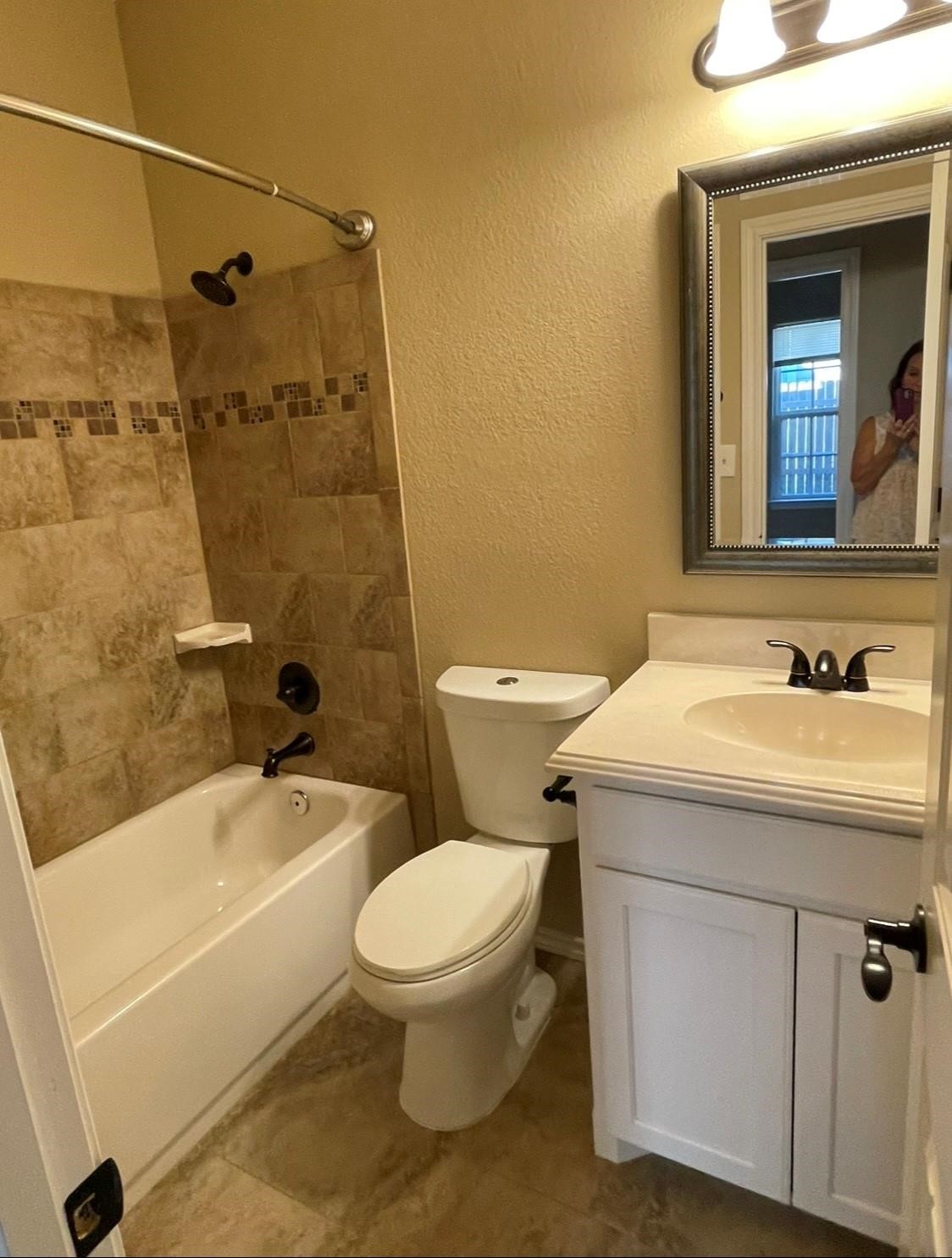 719 Harness Trail Granbury TX 76049