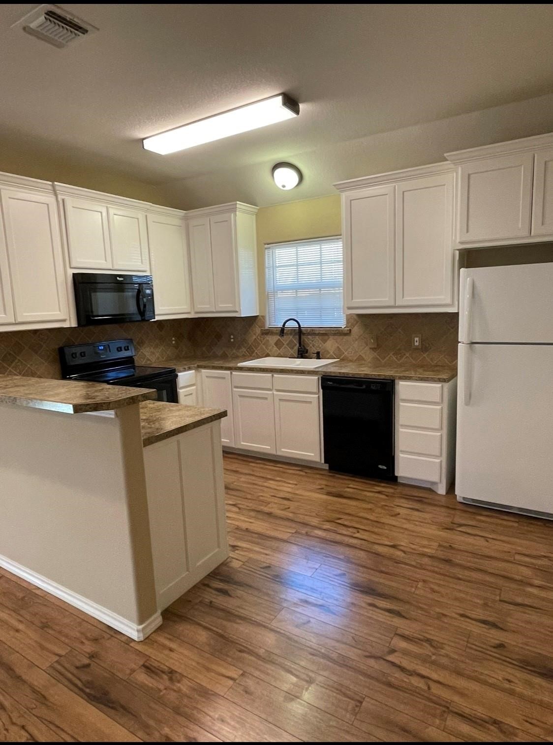 719 Harness Trail Granbury TX 76049