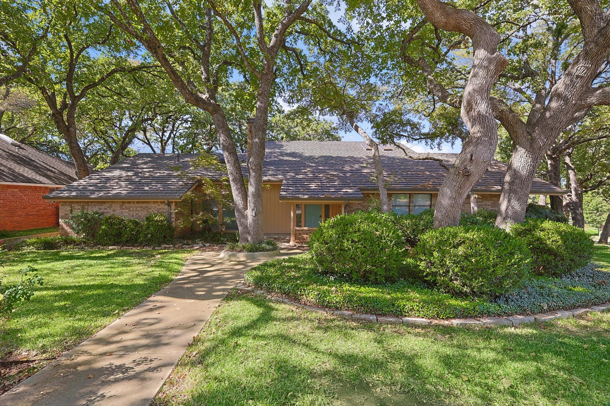 426 Rolling Hills Trail Arlington TX 76011