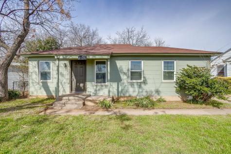 5032 Hartford Drive River Oaks TX 76114