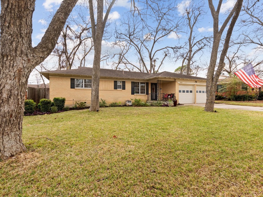 1602 W Lovers Lane Arlington TX 76013