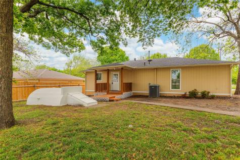 209 W Houston Lane Van Alstyne TX 75495