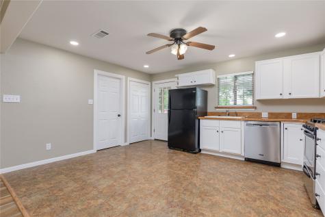 209 W Houston Lane Van Alstyne TX 75495