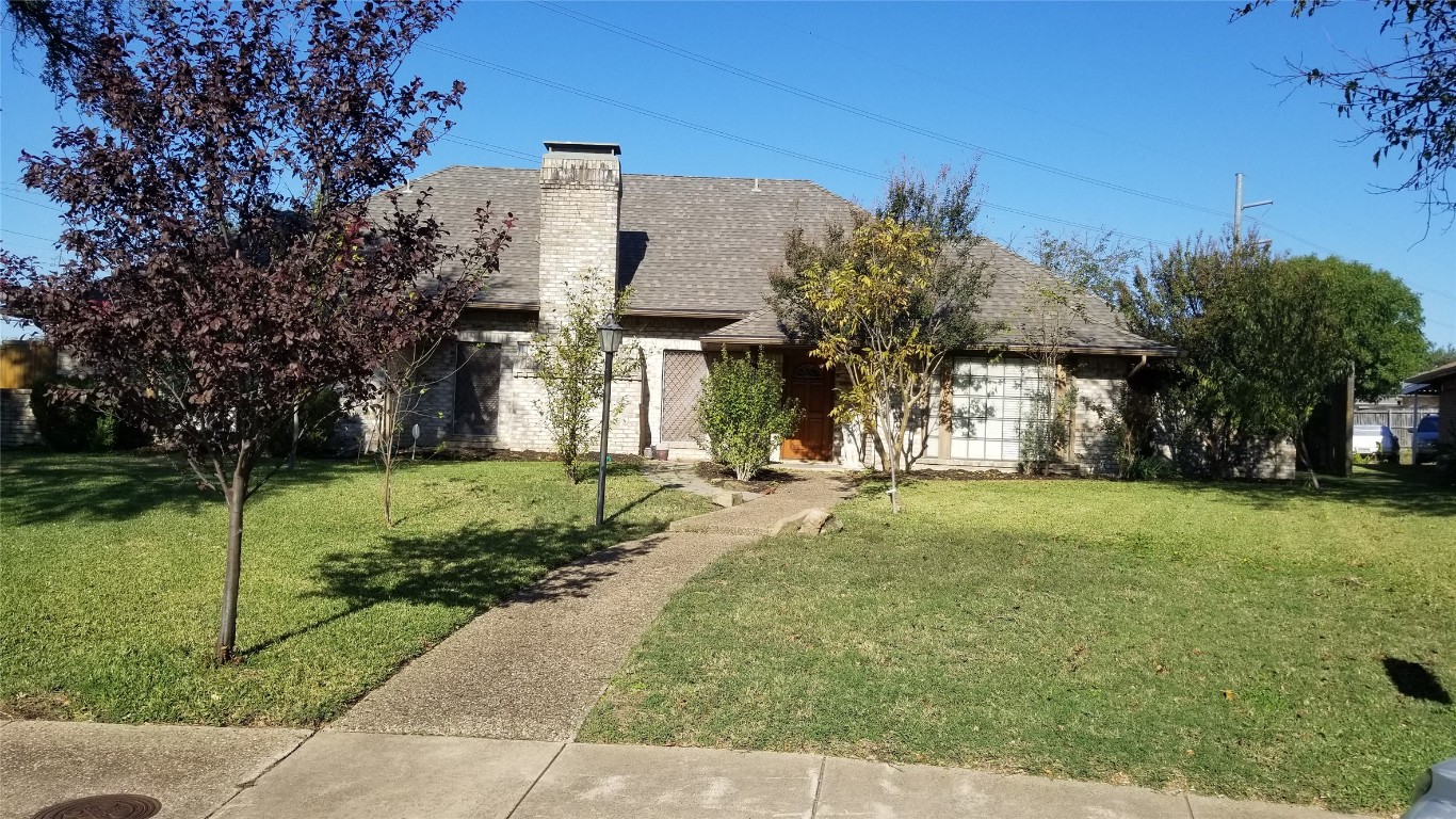 10102 Branwood Lane Dallas TX 75243