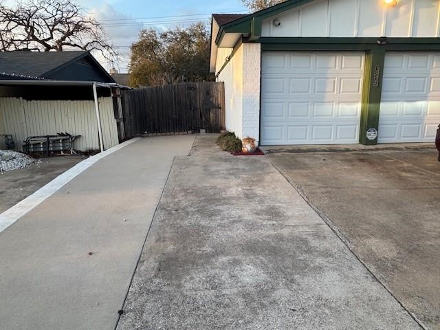 1825 Schumac Bedford TX 76022