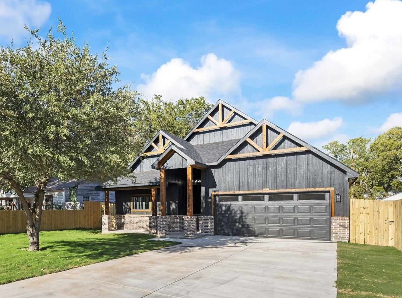 3214 NW Loraine Street Fort Worth TX 76106