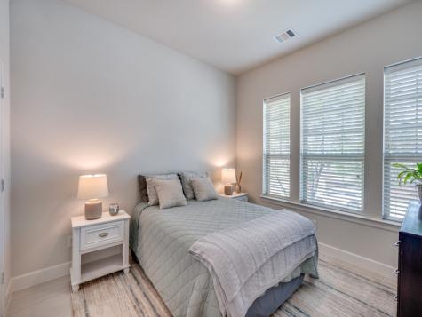 1044 Myers Park Trail Roanoke TX 76262