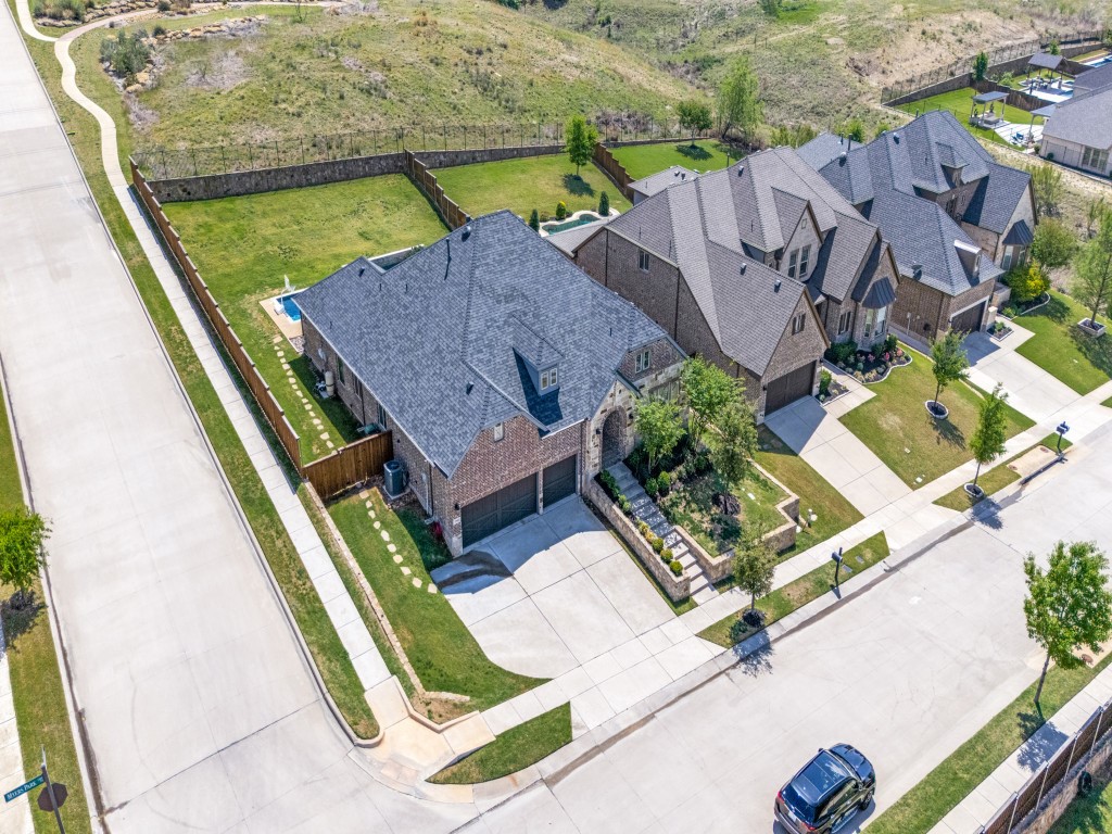 1044 Myers Park Trail Roanoke TX 76262