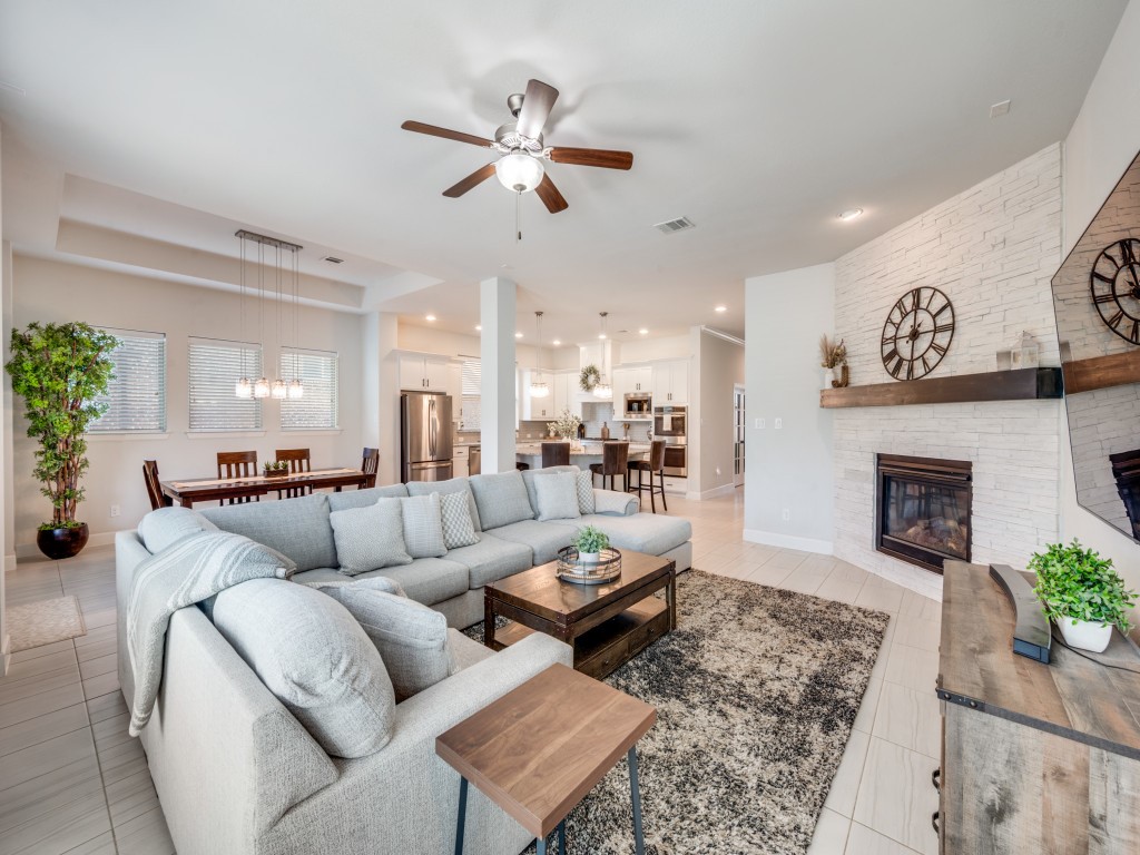 1044 Myers Park Trail Roanoke TX 76262