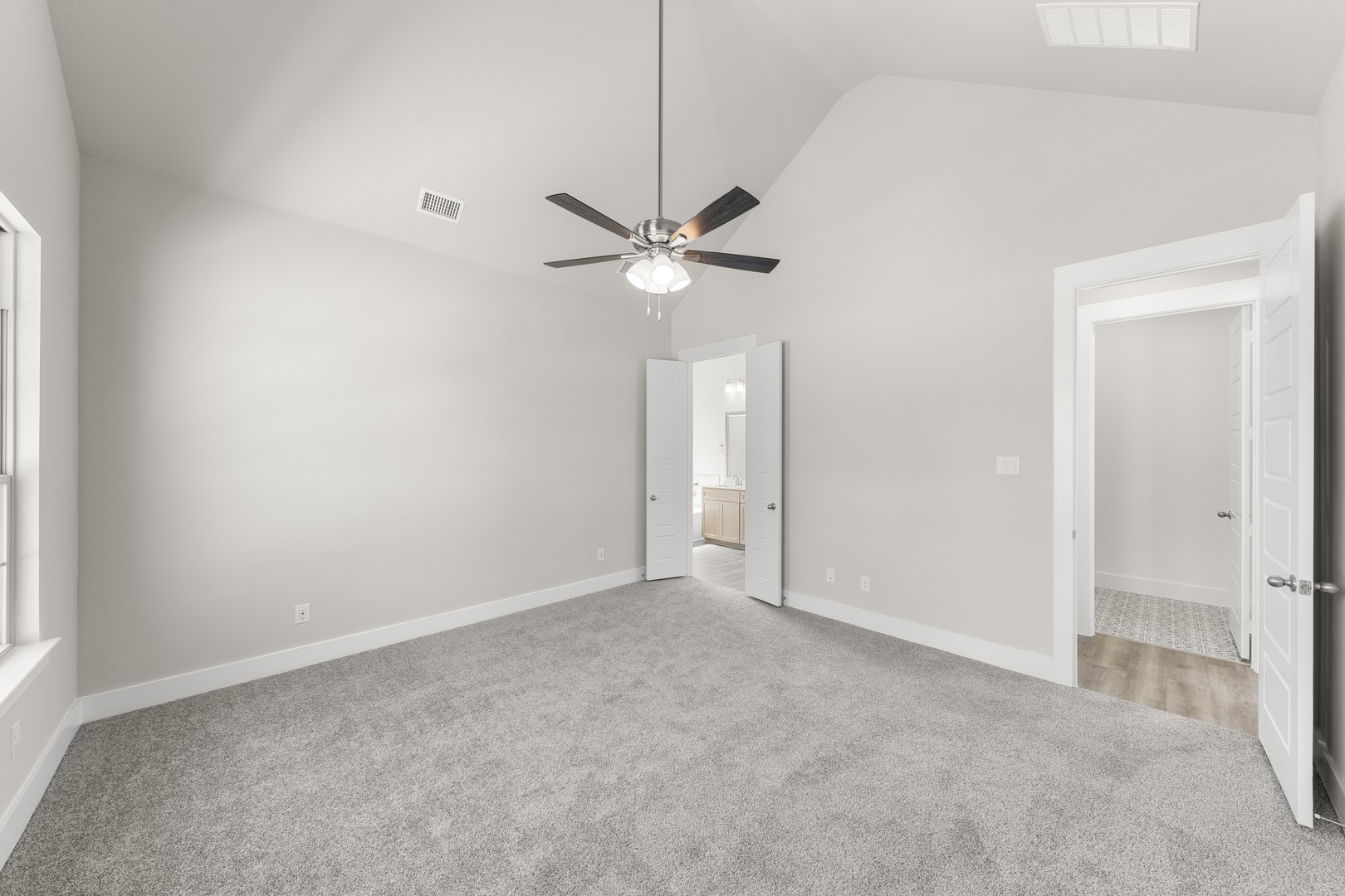 8725 Acorn Avenue Justin TX 76247