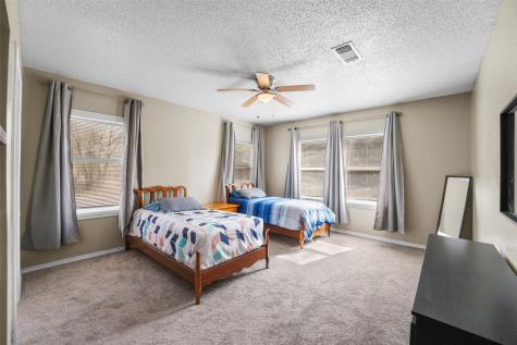 1145 Jefferson Road Paris TX 75460