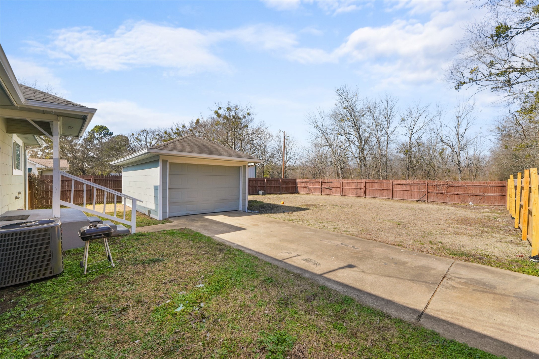 1145 Jefferson Road Paris TX 75460