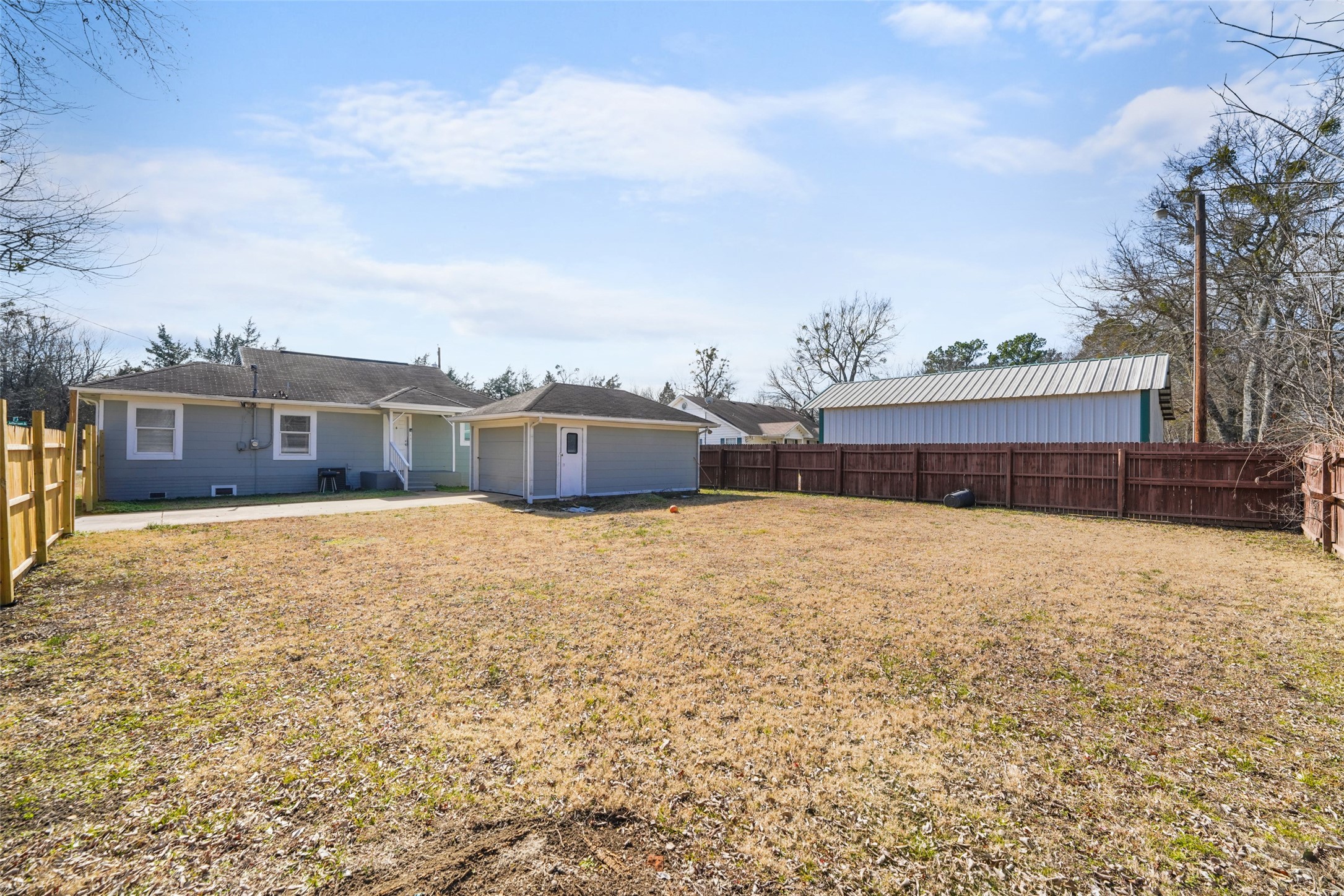 1145 Jefferson Road Paris TX 75460