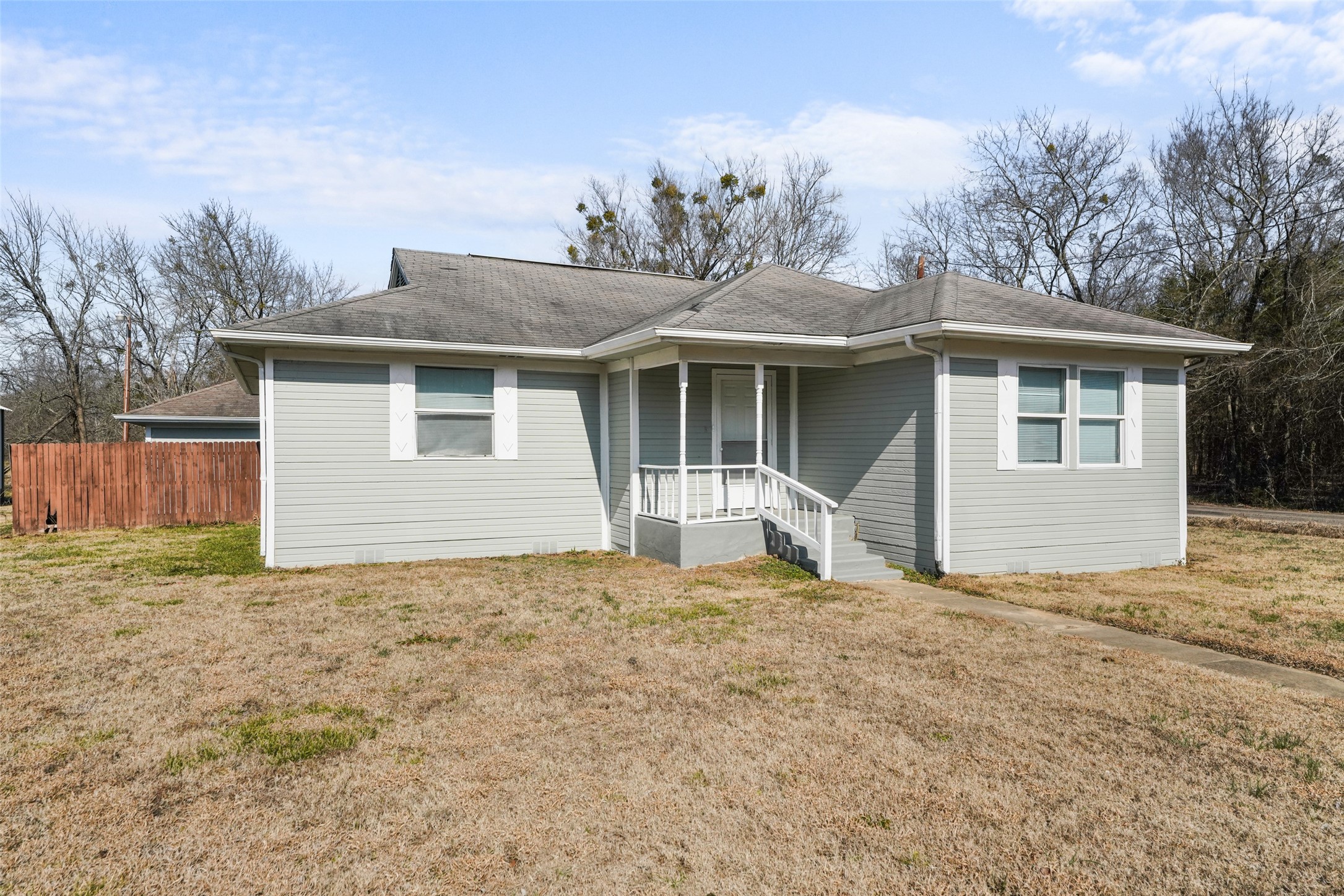 1145 Jefferson Road Paris TX 75460