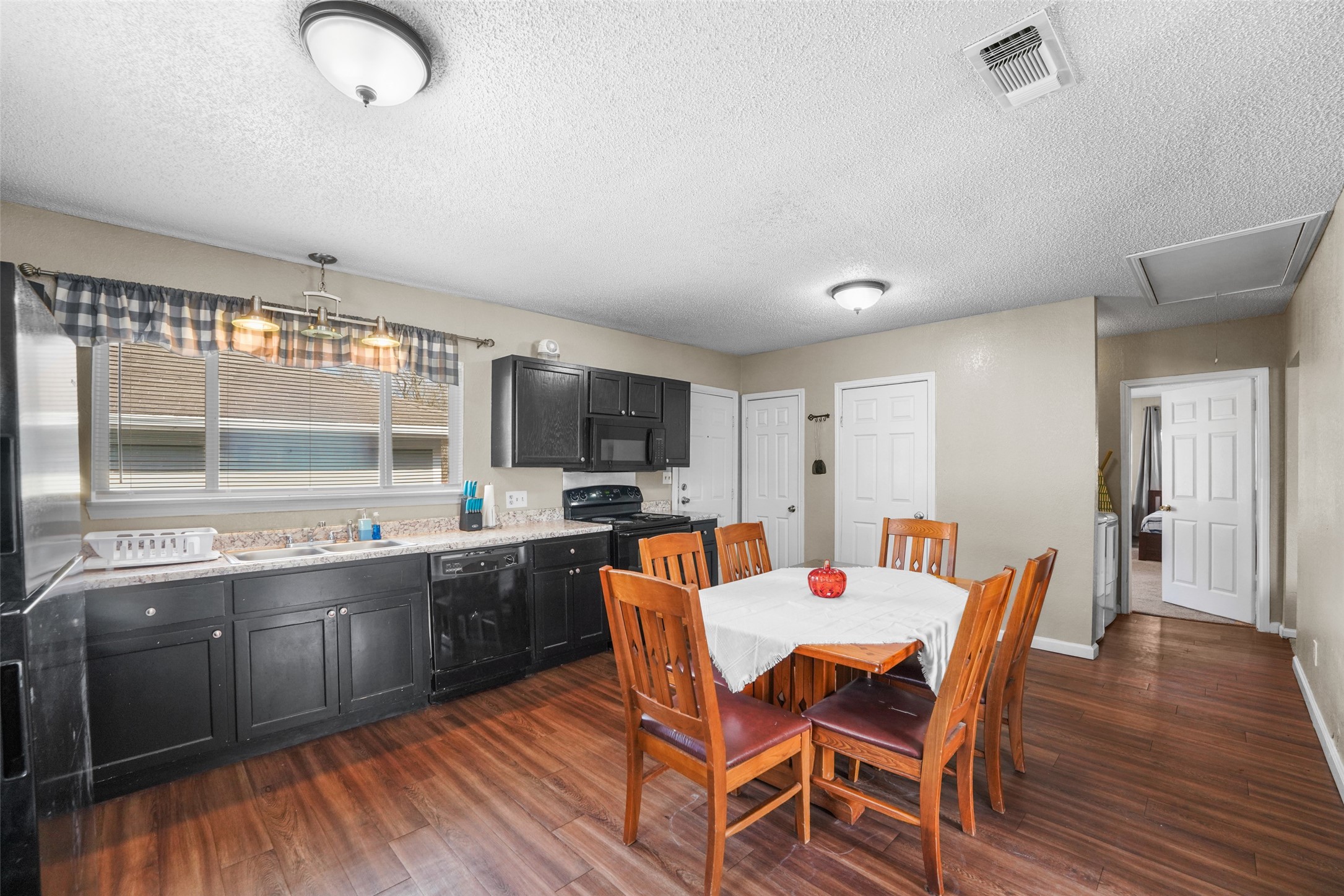 1145 Jefferson Road Paris TX 75460