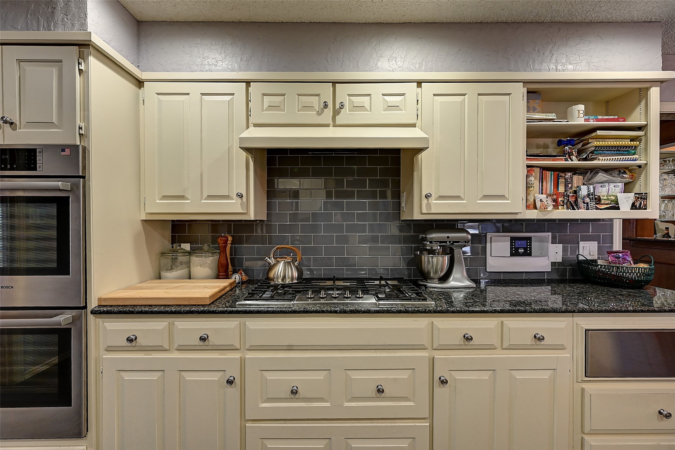 2300 Woodsong Trail Arlington TX 76016