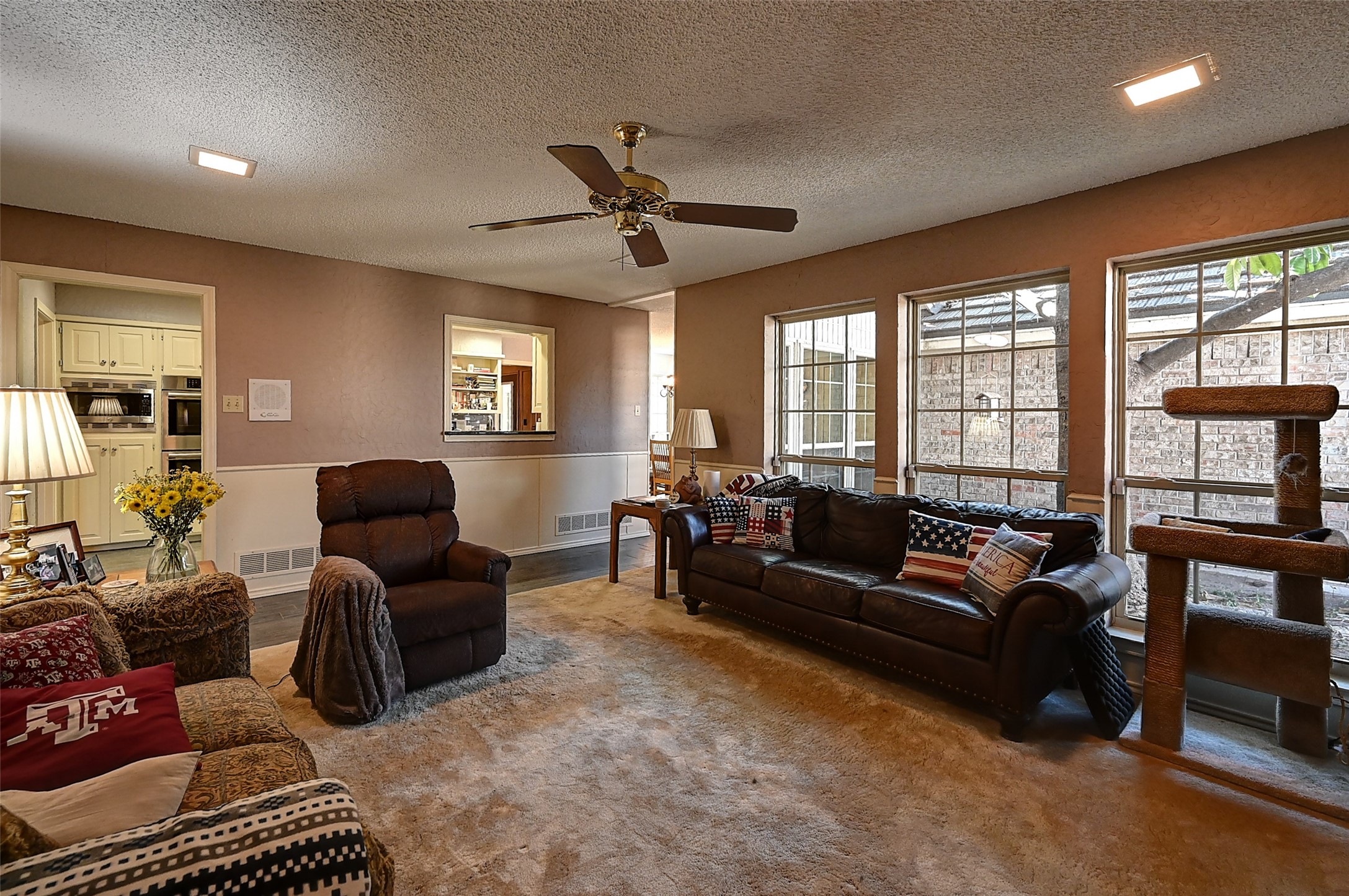 2300 Woodsong Trail Arlington TX 76016