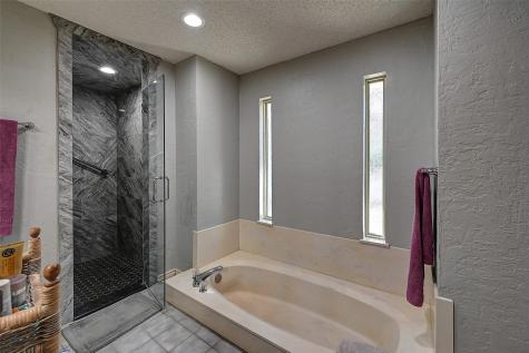 2300 Woodsong Trail Arlington TX 76016