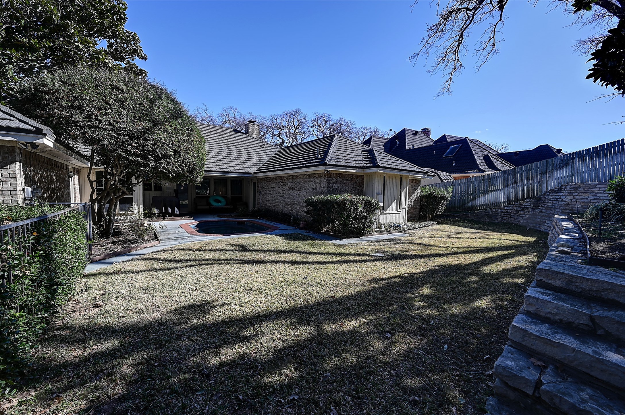 2300 Woodsong Trail Arlington TX 76016