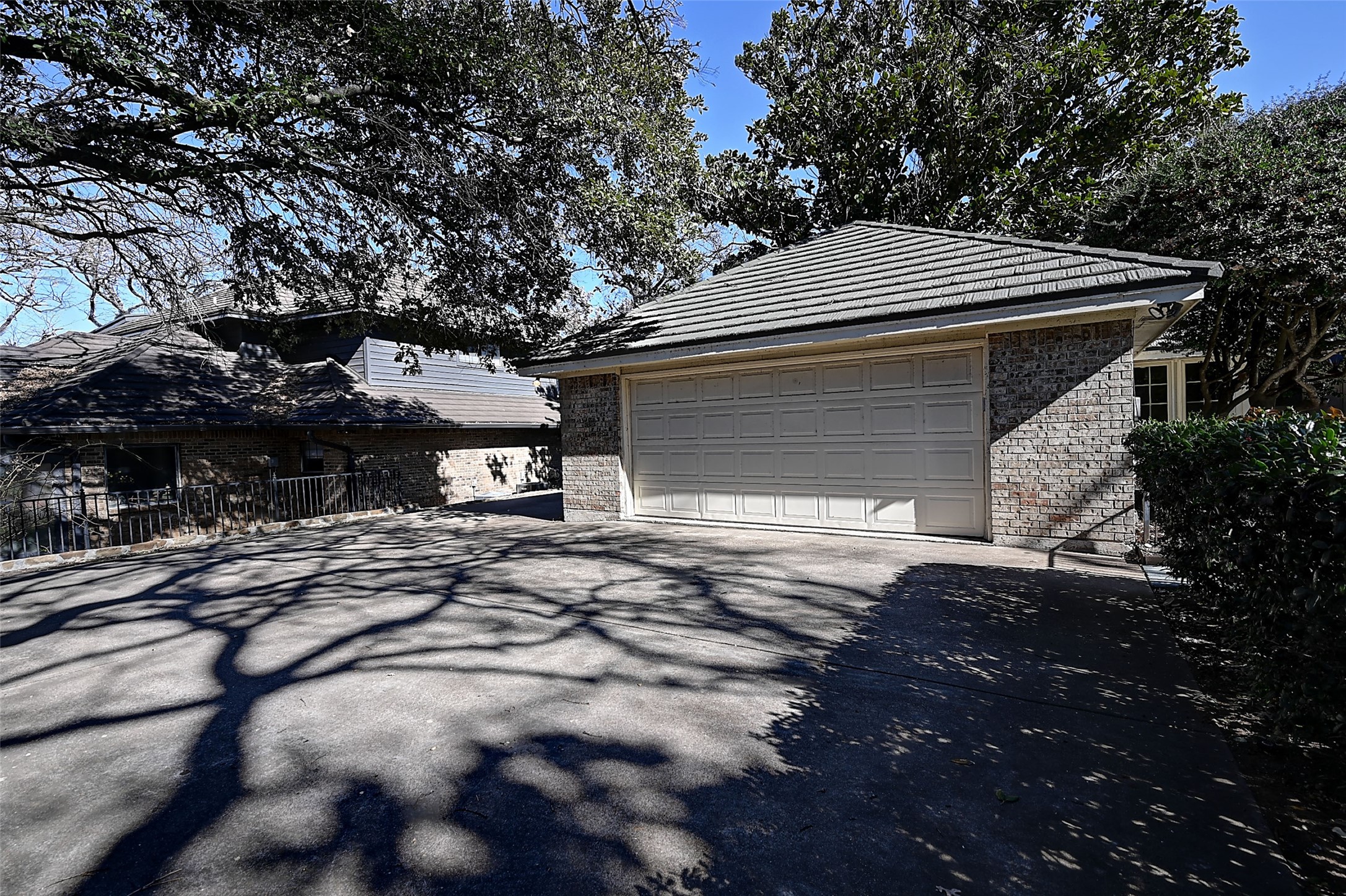 2300 Woodsong Trail Arlington TX 76016