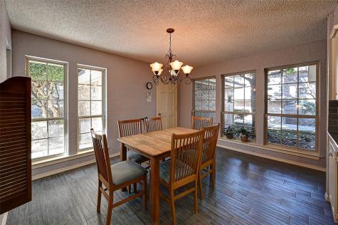 2300 Woodsong Trail Arlington TX 76016