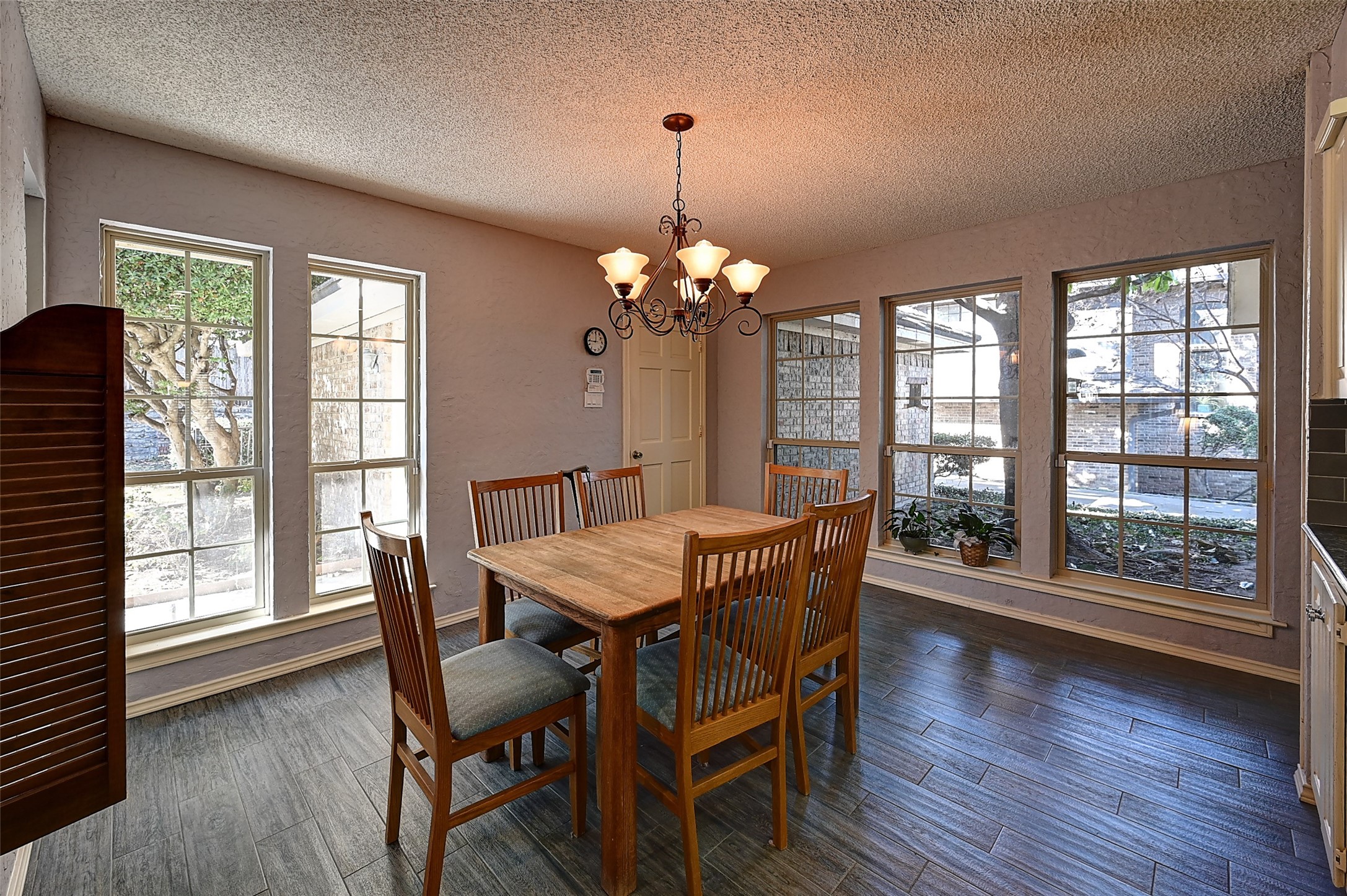 2300 Woodsong Trail Arlington TX 76016