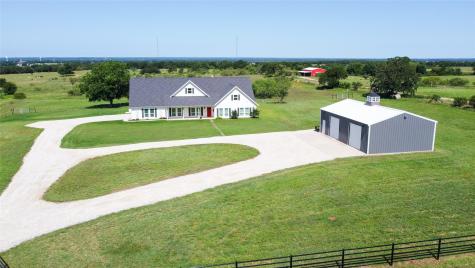 121 County Road 2571 Alvord TX 76225