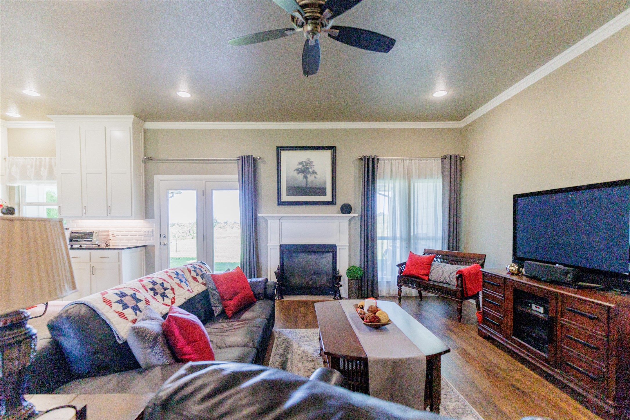 121 County Road 2571 Alvord TX 76225