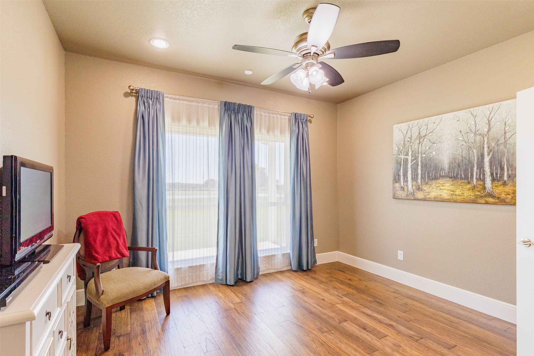 121 County Road 2571 Alvord TX 76225