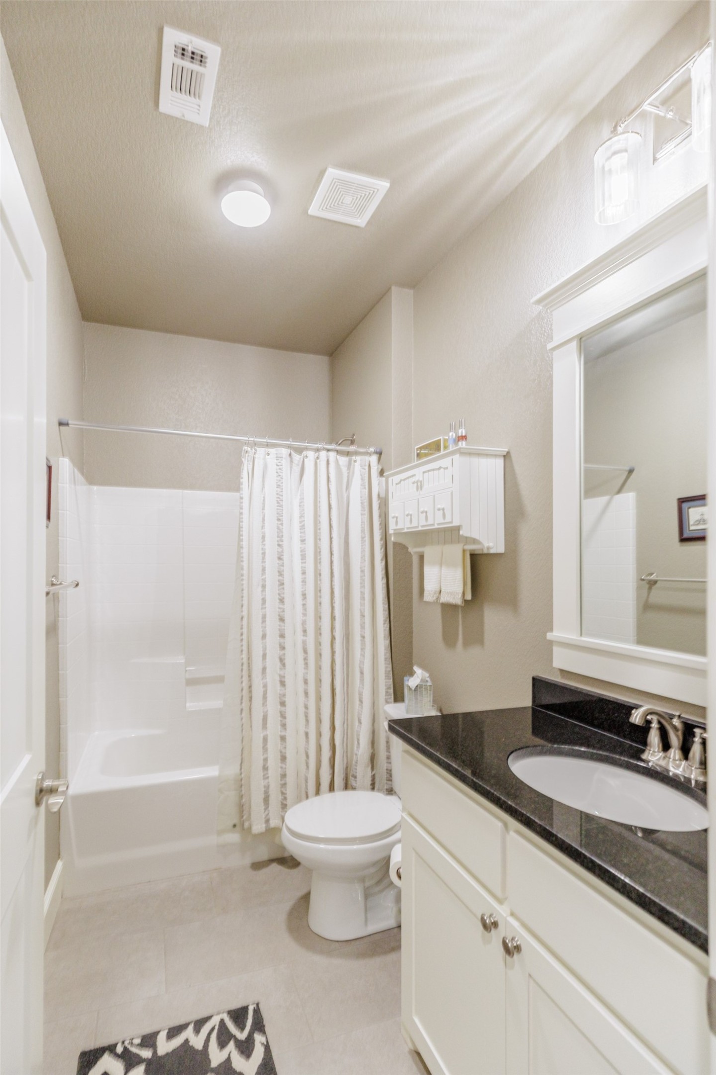 121 County Road 2571 Alvord TX 76225
