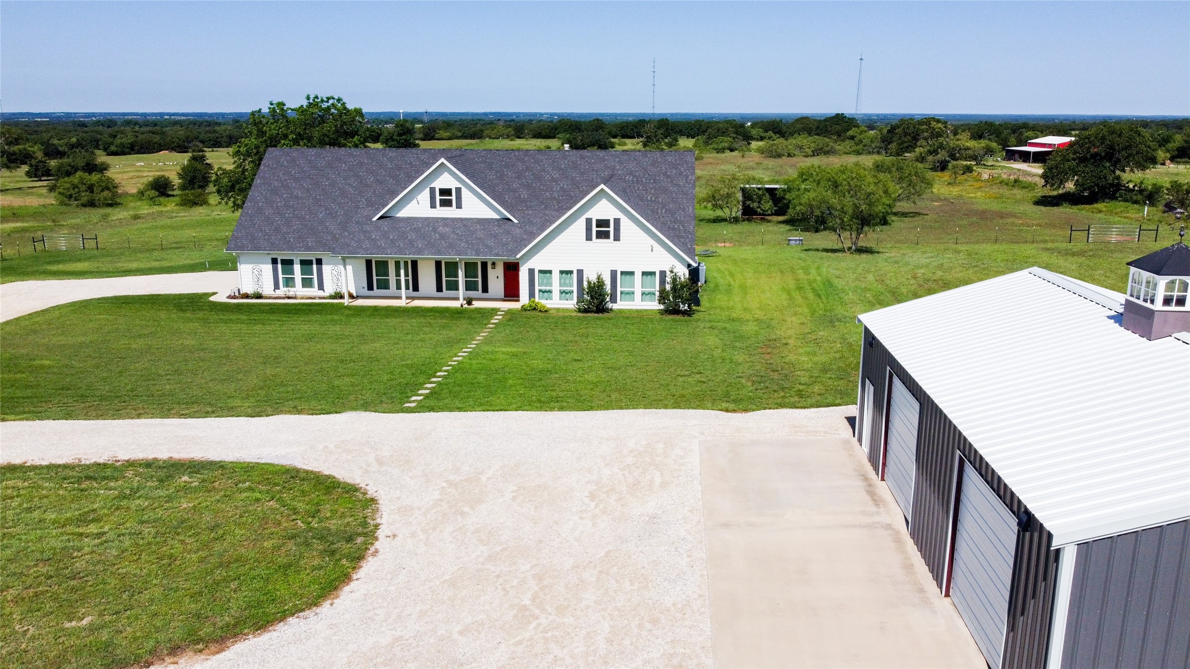 121 County Road 2571 Alvord TX 76225
