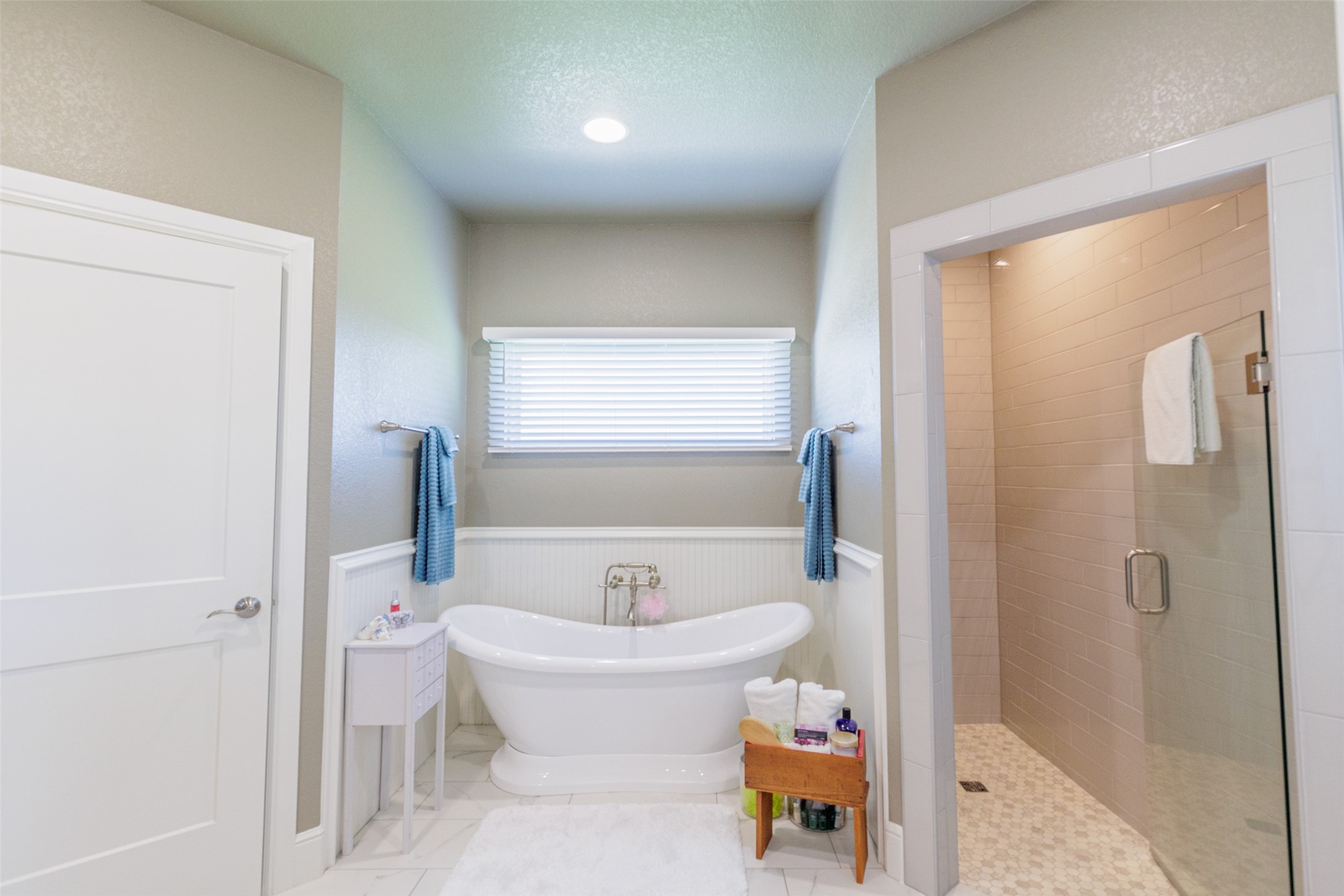 121 County Road 2571 Alvord TX 76225