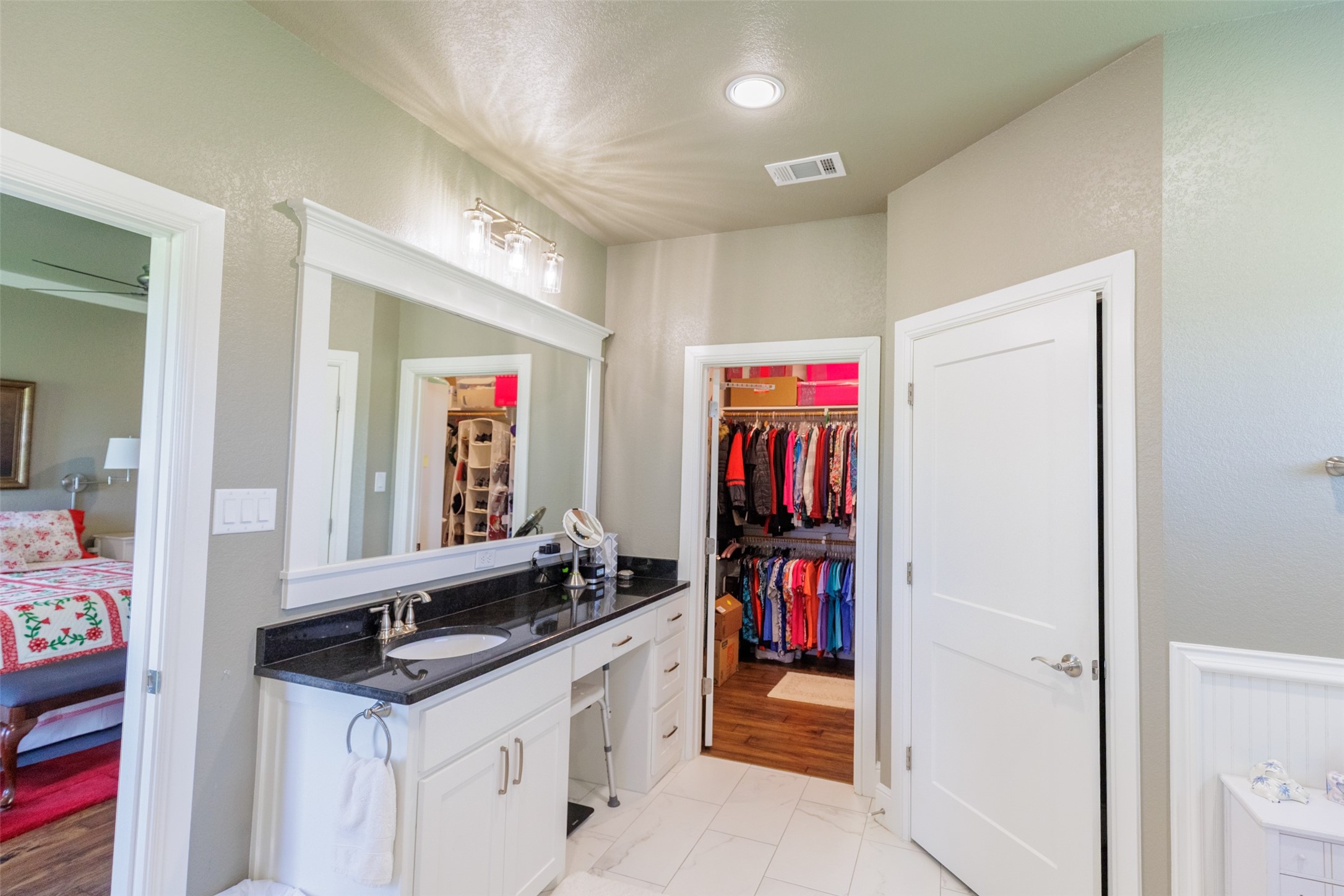 121 County Road 2571 Alvord TX 76225