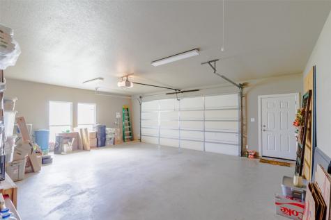 121 County Road 2571 Alvord TX 76225