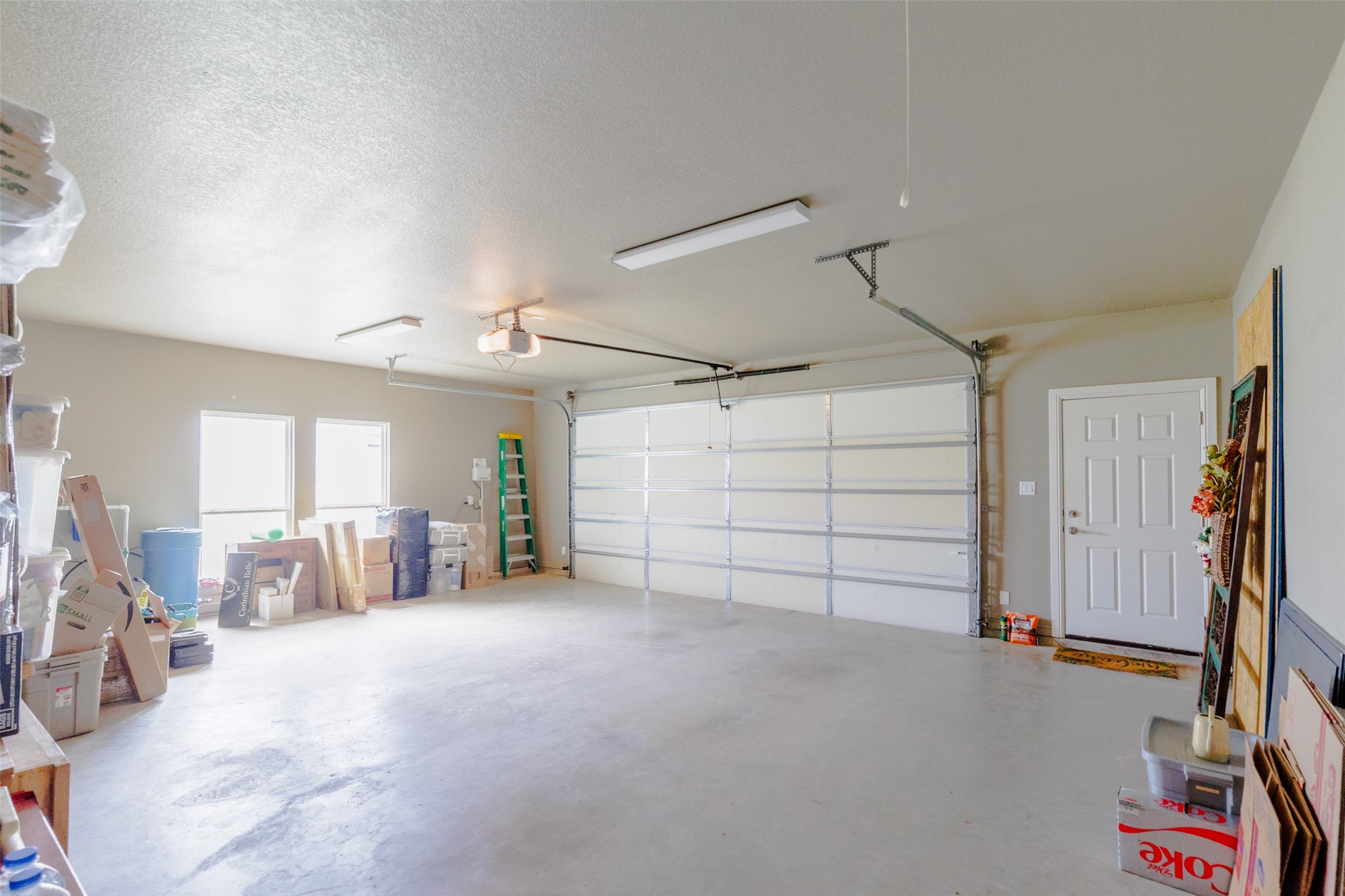 121 County Road 2571 Alvord TX 76225