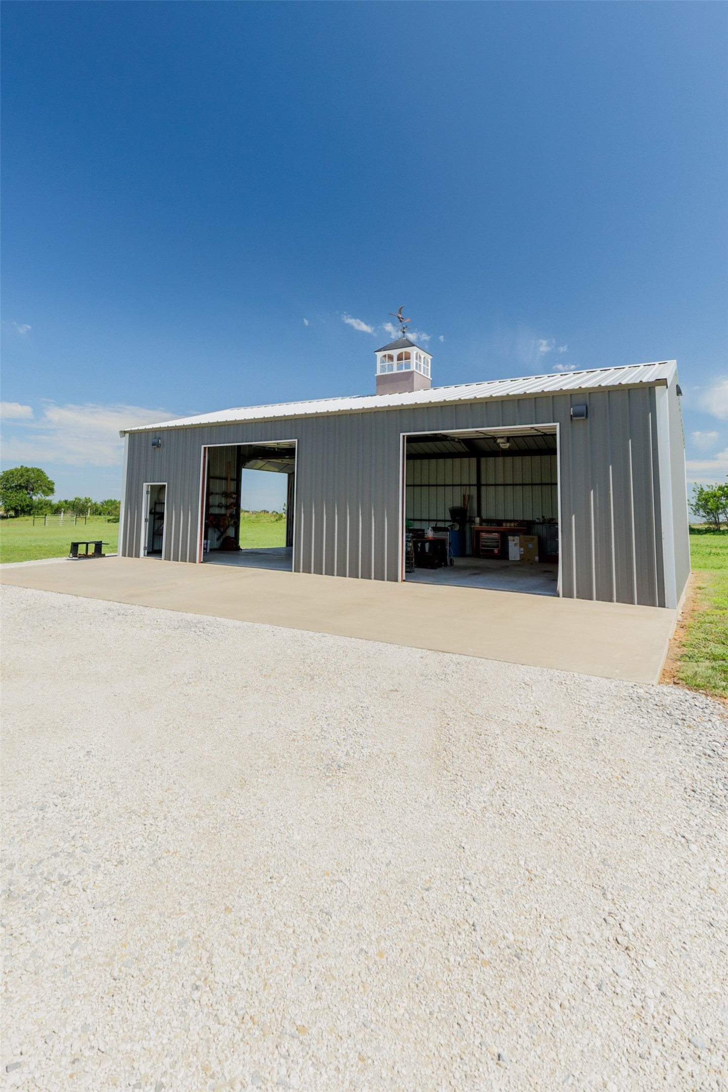121 County Road 2571 Alvord TX 76225