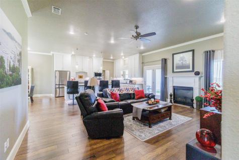 121 County Road 2571 Alvord TX 76225