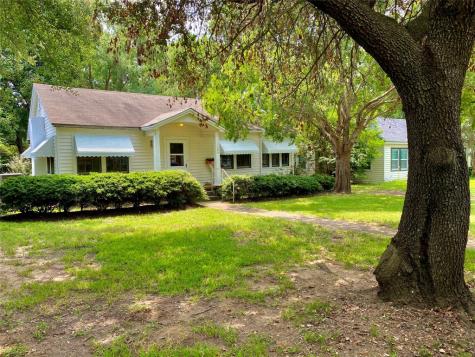 506 W Bullock Street Denison TX 75020