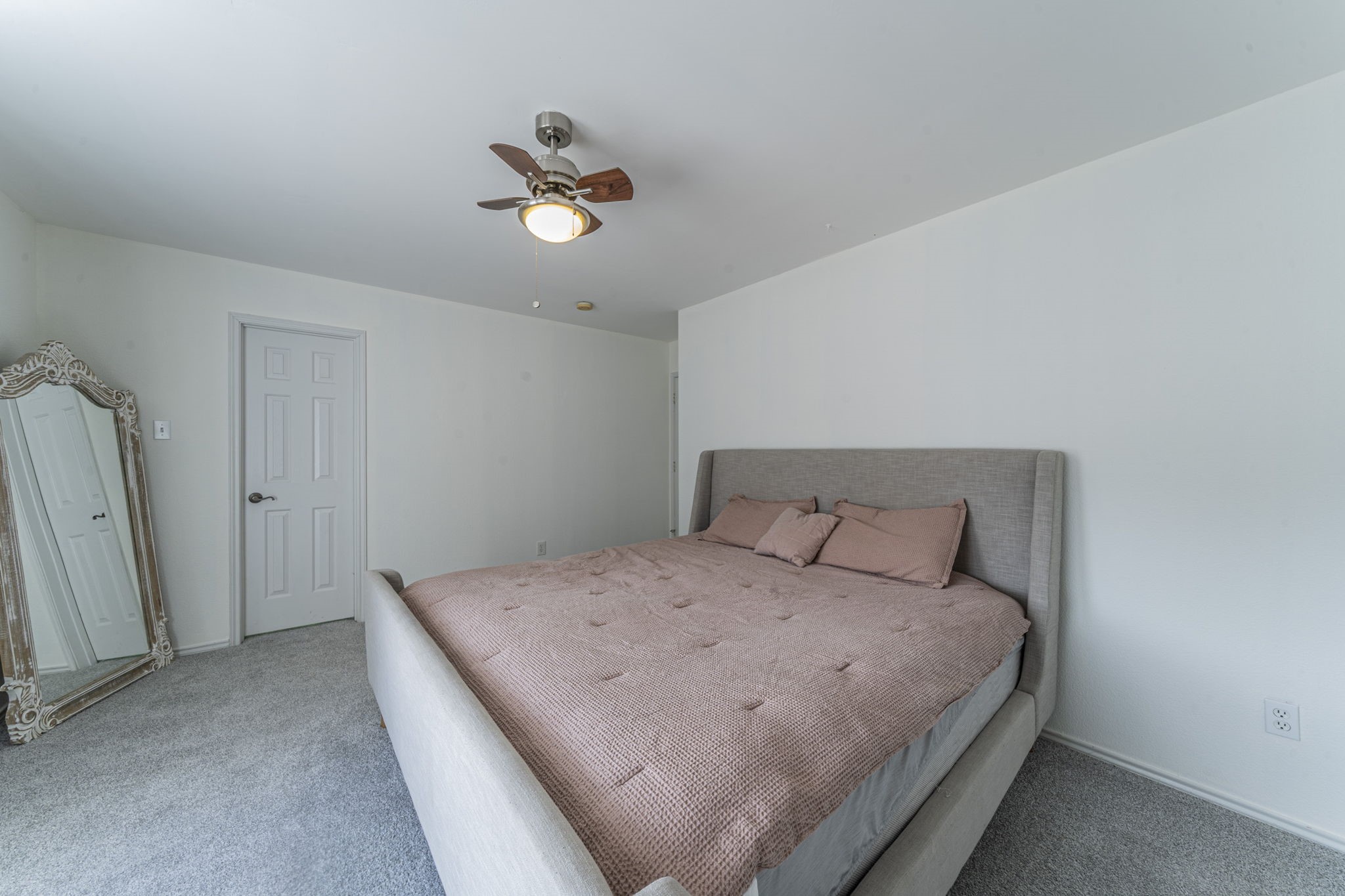 2216 La Salle Trail Grand Prairie TX 75052
