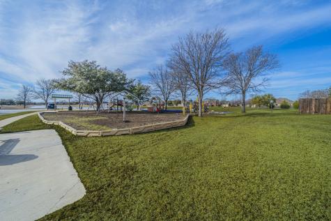2216 La Salle Trail Grand Prairie TX 75052