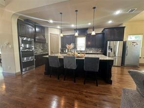 2813 Regents Park Lane Garland TX 75043