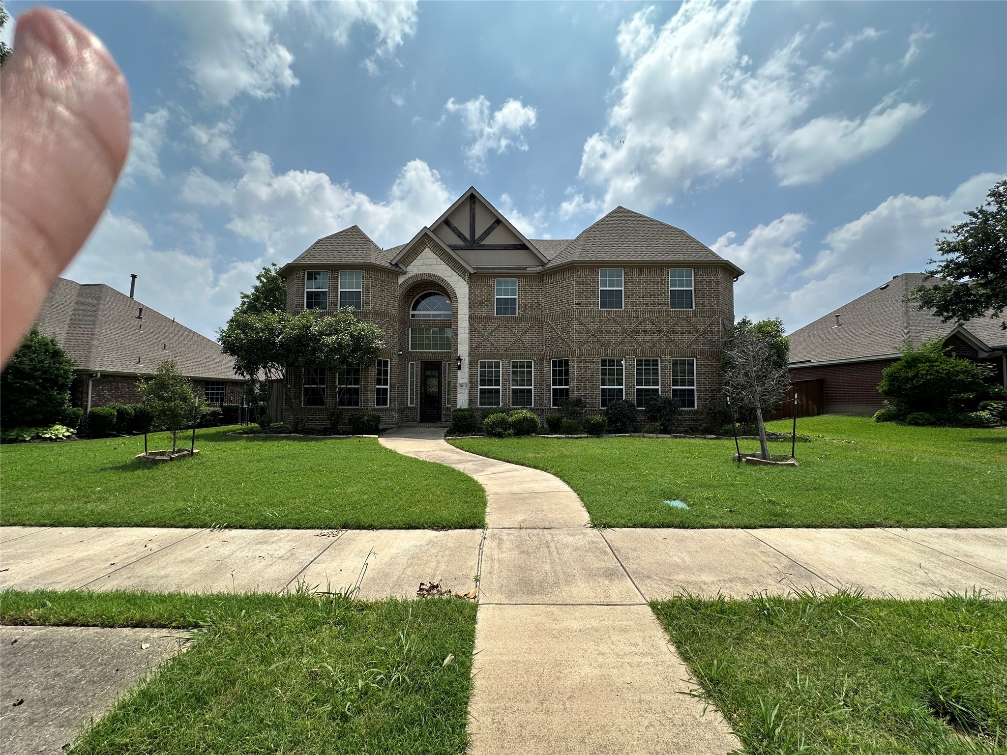 2813 Regents Park Lane Garland TX 75043