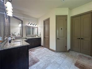 2813 Regents Park Lane Garland TX 75043