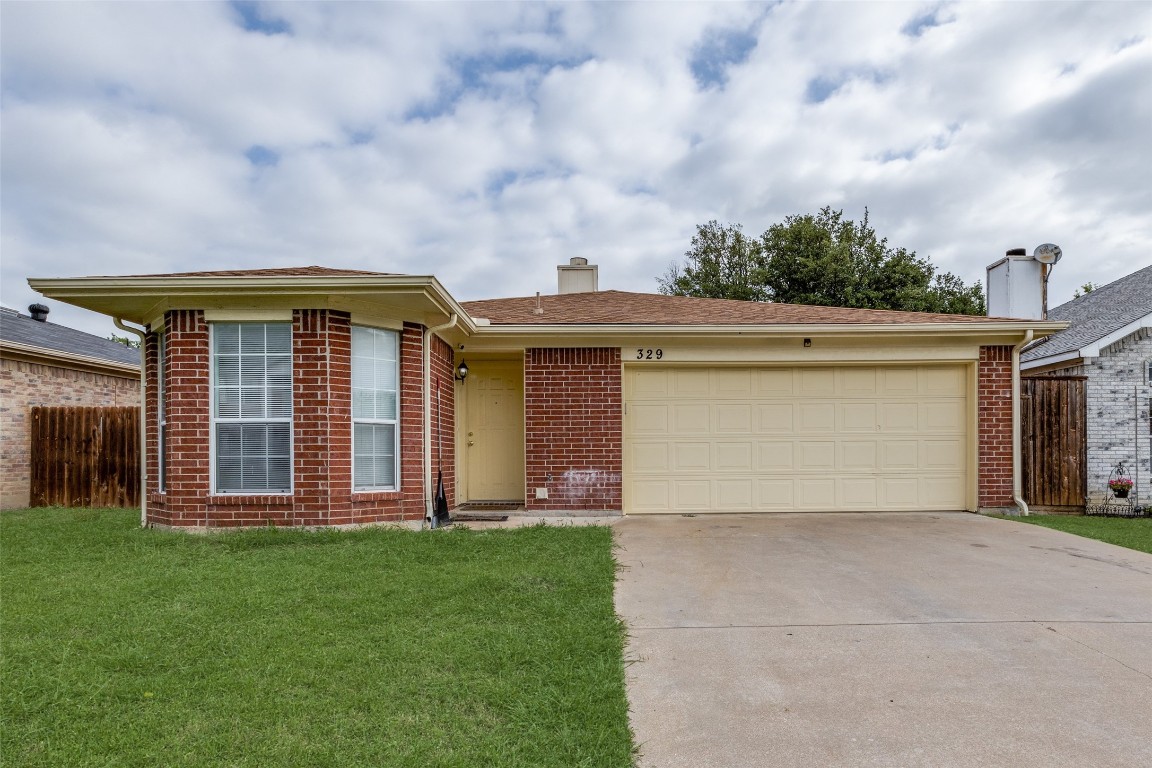 329 Moss Hill Drive Arlington TX 76018