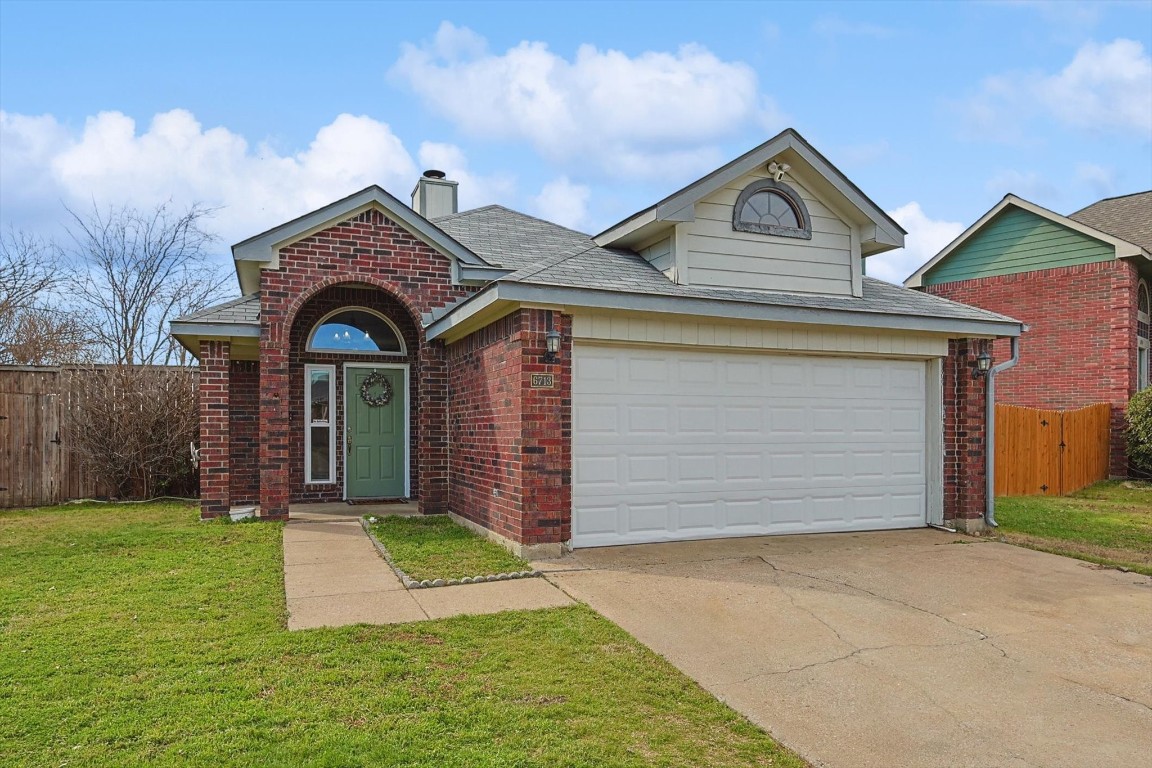 6713 Driffield Circle W North Richland Hills TX 76182