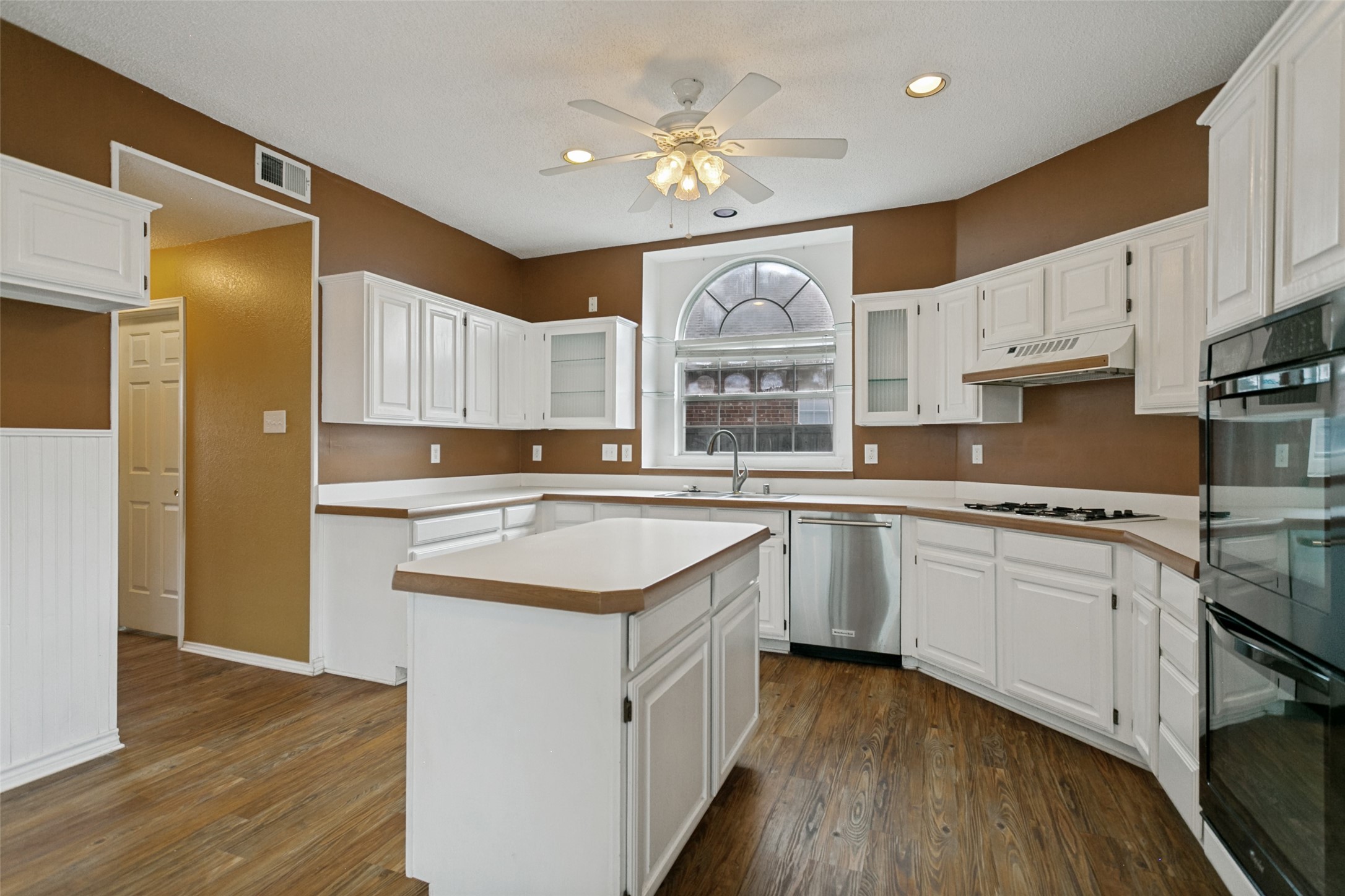 2 Oxford Circle Allen TX 75002