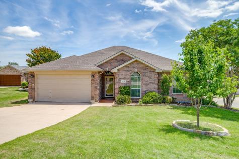 1173 Albatross Court Benbrook TX 76126
