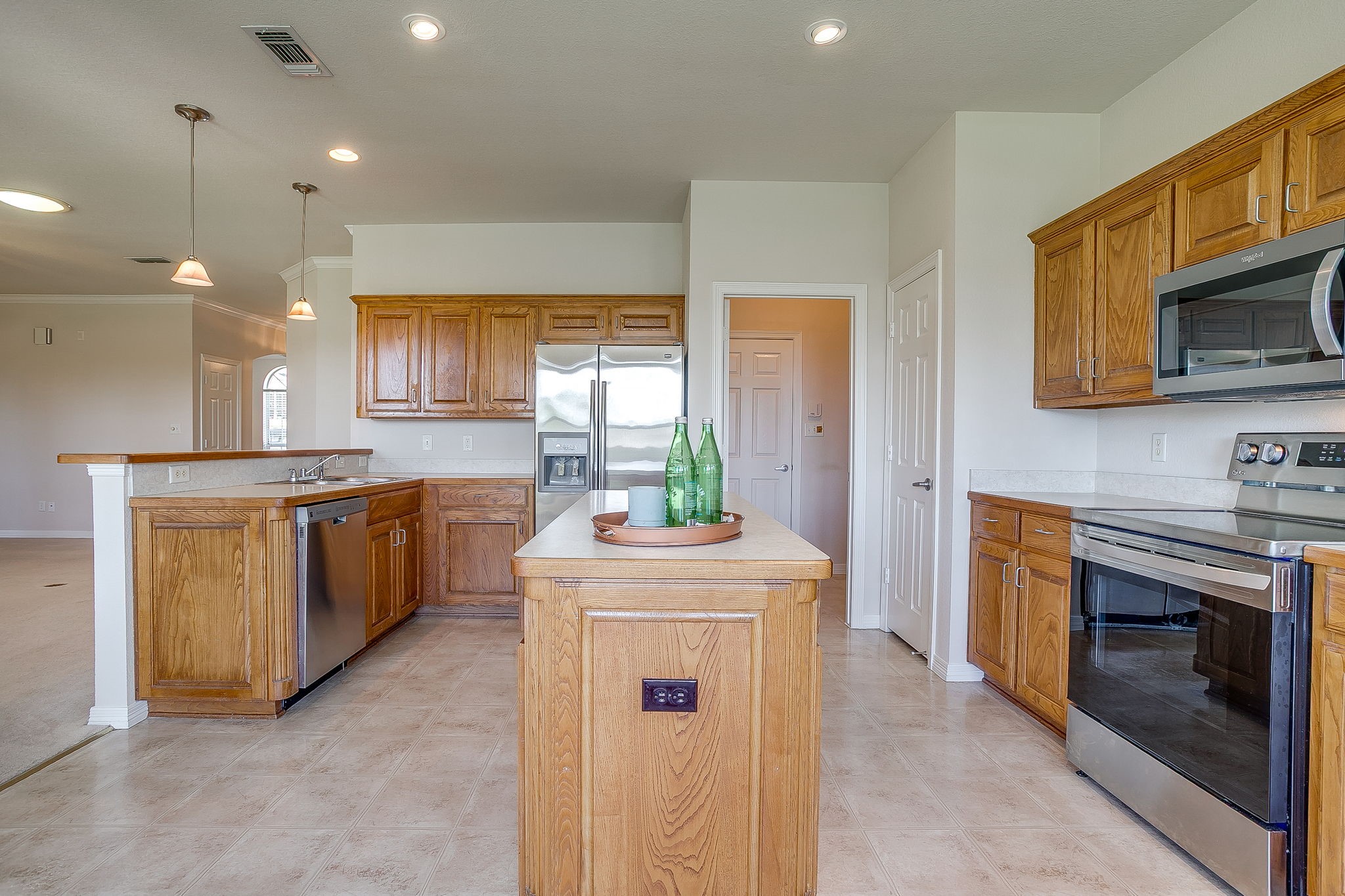 1173 Albatross Court Benbrook TX 76126