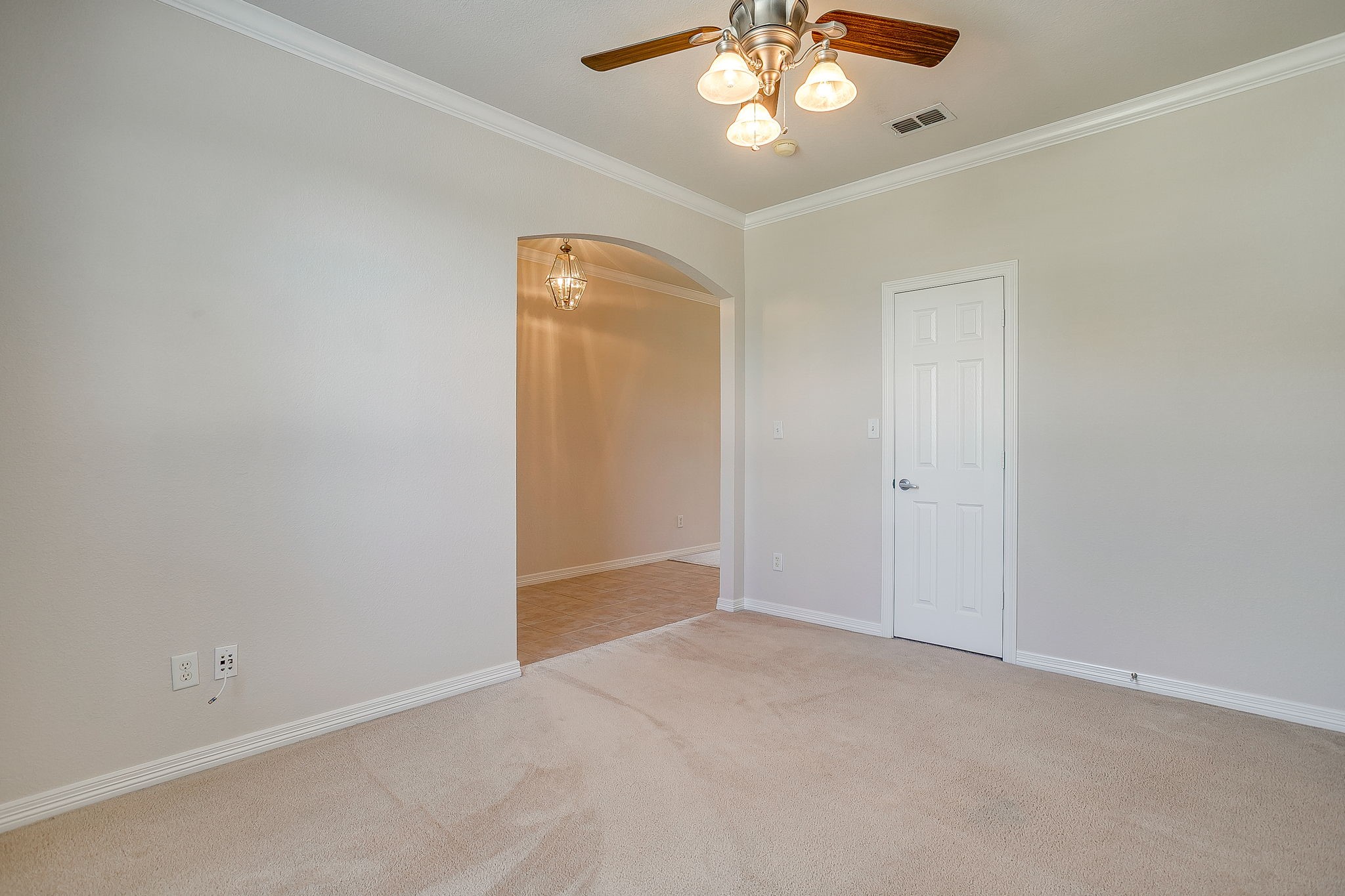 1173 Albatross Court Benbrook TX 76126