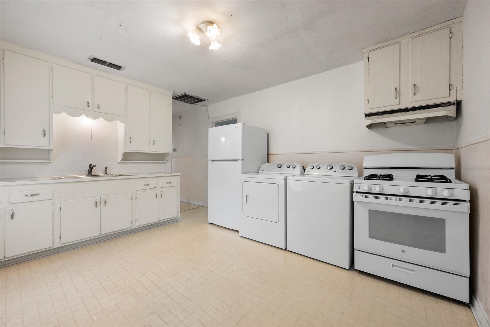 2103 Pecandale Drive Arlington TX 76013